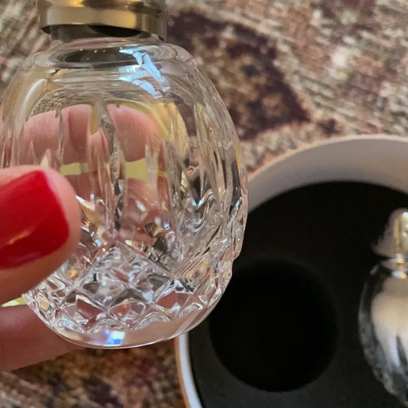 Waterford Liz more round salt and pepper set - Picture 3 of 3